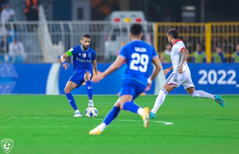 الهلال يحول تأخره إلى تعادل مثير مع الشارقة الإماراتي